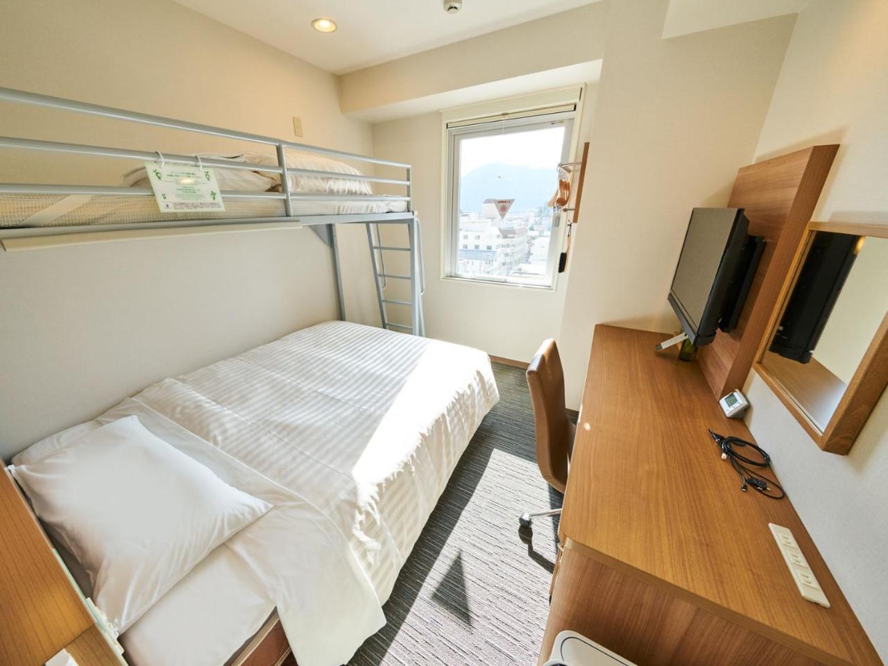 Super Mihara Ekimae Hotel 2*
